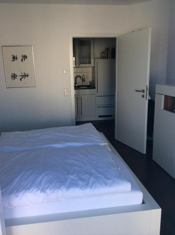 2-Zimmer-Ferienwohnung Mit Hotelservice Und 2 Balkons - Golf, Bike Und Wellness Im Markgraeflerland 巴特贝林根 外观 照片